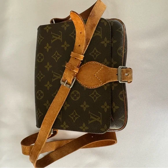 Louis Vuitton Monogram Cartouchière - Picture 2 of 11
